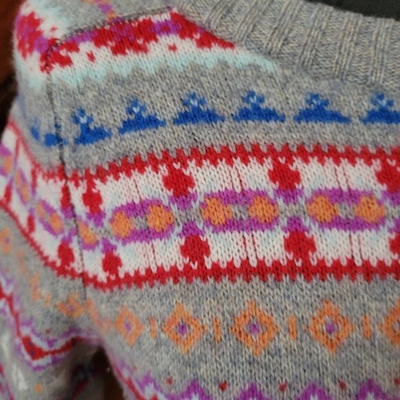 J. Crew Women's Fair Isle 100% Wool Sweater Size XS Gray Red Purple - Picture 5 of 6